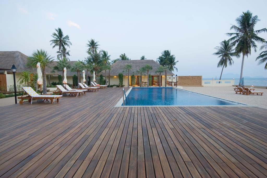 Nantra De Deluxe Hotel Had Yao Beach Exterior photo