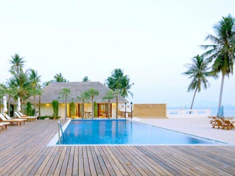 Nantra De Deluxe Hotel Had Yao Beach Exterior photo
